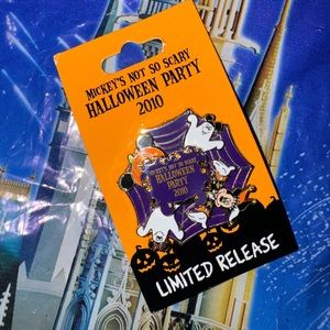 2010 Mickey’s Not So Scary Halloween‎ Party Limited Edition Spinner Pin